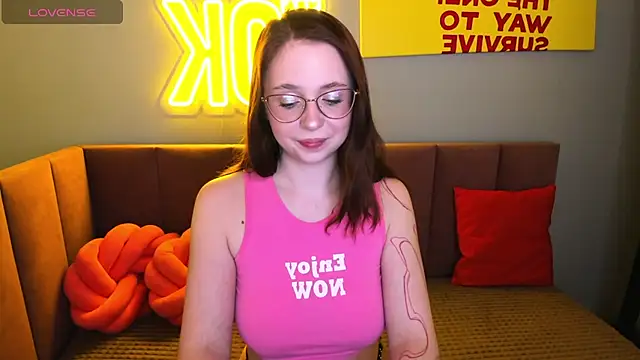 Snapshot of Erica_Nelson chatting on 01/17/26, 01:32 Erica Nelson online show from 01/17/26, 01:32