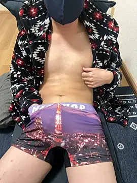 Snapshot of masaking04 chatting on 03/22/26, 01:14 masaking04 online show from 03/22/26, 01:14