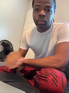 Snapshot of Mr_Sirthedom chatting on 11/18/25, 06:45 Mr Sirthedom online show from 11/18/25, 06:45