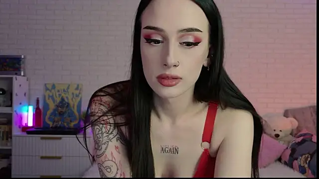 Snapshot of Darineko_ chatting on 11/28/25, 05:32 Darineko online show from 11/28/25, 05:32