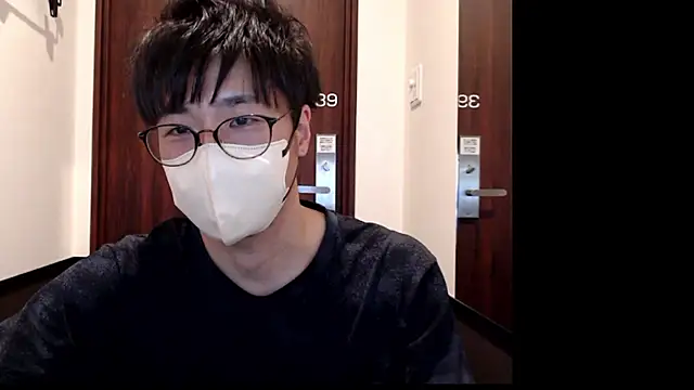 Snapshot of yuu-to-desu chatting on 02/01/26, 04:55 yuu-to-desu online show from 02/01/26, 04:55