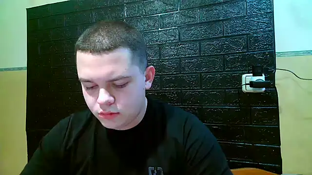 Snapshot of CuteButNaughty_ chatting on 11/29/25, 07:39 CuteButNaughty online show from 11/29/25, 07:39