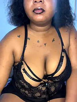 Snapshot of Exxoticaa chatting on 11/10/25, 08:30 Exxoticaa online show from 11/10/25, 08:30