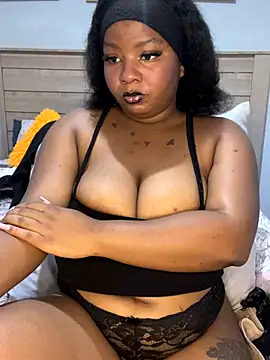 Snapshot of Exxoticaa chatting on 11/24/25, 09:03 Exxoticaa online show from 11/24/25, 09:03