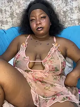 Snapshot of Exxoticaa chatting on 12/16/25, 09:42 Exxoticaa online show from 12/16/25, 09:42