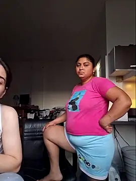 Snapshot of 12dariea chatting on 11/10/25, 06:01 12dariea online show from 11/10/25, 06:01