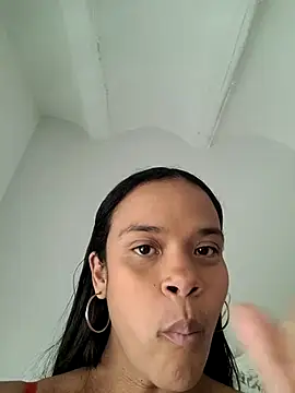 kyliecastell online show from 11/12/25, 03:34