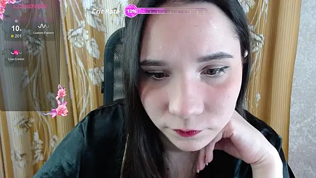 Snapshot of KateForYou chatting on 12/14/25, 11:37 KateForYou online show from 12/14/25, 11:37