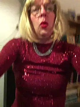 Snapshot of simone_xdressing chatting on 01/11/26, 07:52 simone xdressing online show from 01/11/26, 07:52