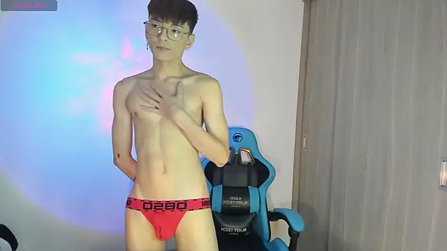 Snapshot of RYO_BLEU_ chatting on 03/13/26, 03:24 RYO BLEU online show from 03/13/26, 03:24