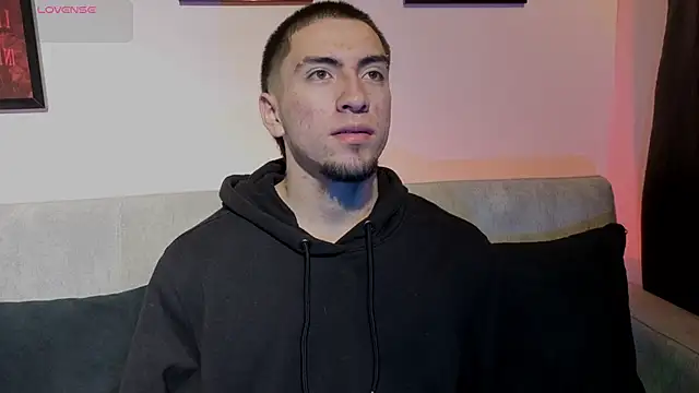 Snapshot of AresMassimoX chatting on 12/03/25, 03:03 AresMassimoX online show from 12/03/25, 03:03