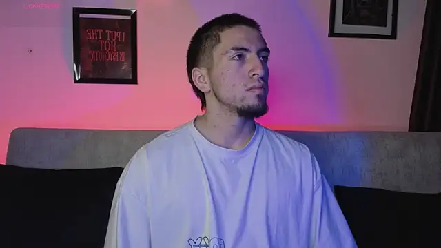 Snapshot of AresMassimoX chatting on 01/08/26, 03:25 AresMassimoX online show from 01/08/26, 03:25