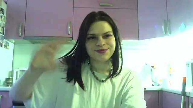 Snapshot of Dona_Mafia chatting on 01/13/26, 01:22 Dona Mafia online show from 01/13/26, 01:22