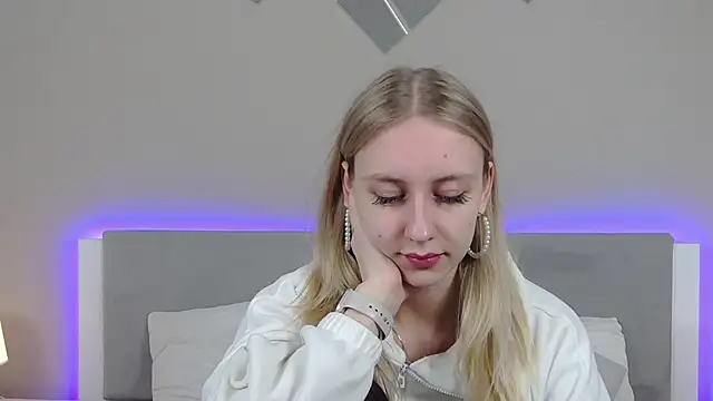 RachaelCute online show from 04/25/26, 11:13