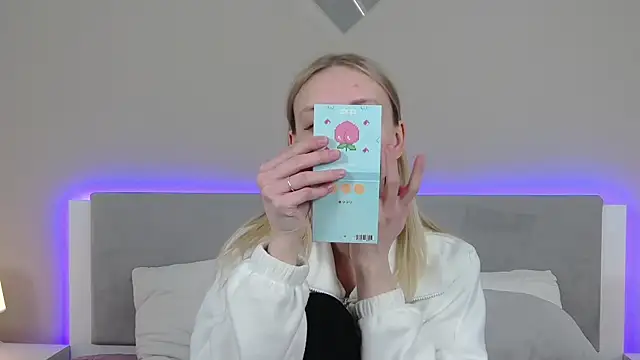 RachaelCute online show from 04/25/26, 01:41