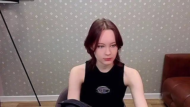 Snapshot of Annie_Way chatting on 11/25/25, 07:41 Annie Way online show from 11/25/25, 07:41