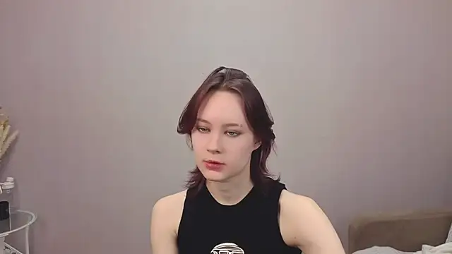 Snapshot of Annie_Way chatting on 11/26/25, 01:23 Annie Way online show from 11/26/25, 01:23