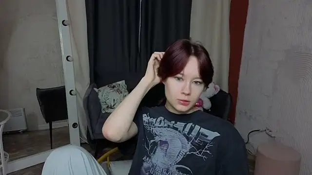 Snapshot of Annie_Way chatting on 02/03/26, 04:54 Annie Way online show from 02/03/26, 04:54