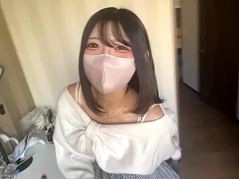 Snapshot of amu_nyan_cute chatting on 11/14/25, 04:11 amu nyan cute online show from 11/14/25, 04:11