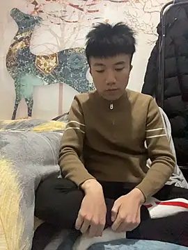 Snapshot of Theo615 chatting on 11/19/25, 01:22 Theo615 online show from 11/19/25, 01:22