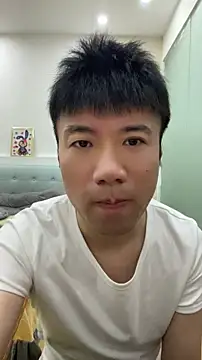 Snapshot of Theo615 chatting on 06/09/26, 09:43 Theo615 online show from 06/09/26, 09:43