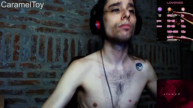 Snapshot of CaramelToy chatting on 02/01/26, 11:14 CaramelToy online show from 02/01/26, 11:14