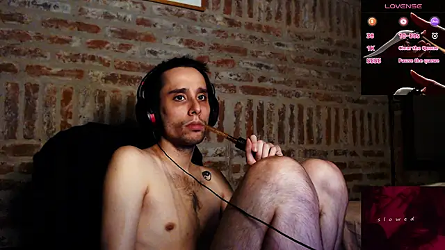 Snapshot of CaramelToy chatting on 03/16/26, 11:31 CaramelToy online show from 03/16/26, 11:31