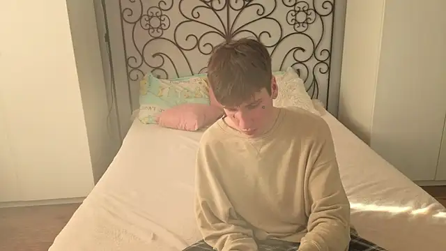 Snapshot of Danny_loves_Mary chatting on 03/25/26, 01:55 Danny loves Mary online show from 03/25/26, 01:55