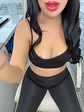 Snapshot of esmerbebek777 chatting on 02/22/26, 08:46 esmerbebek777 online show from 02/22/26, 08:46