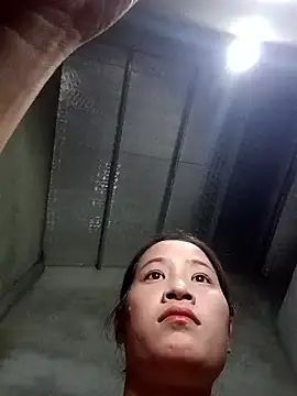 -Huong-99 online show from 12/01/25, 11:48