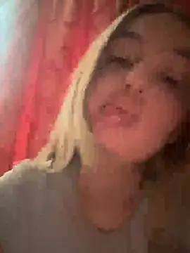 Snapshot of Marisaaasss chatting on 07/18/26, 11:47 Marisaaasss online show from 07/18/26, 11:47