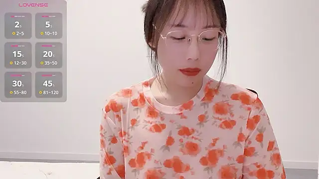 Snapshot of suisui322 chatting on 01/09/26, 01:36 suisui322 online show from 01/09/26, 01:36