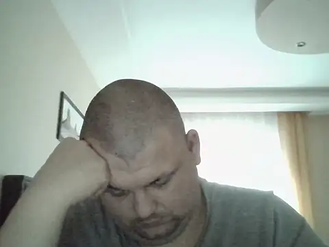 Snapshot of cyrex_monster chatting on 03/22/26, 04:43 cyrex monster online show from 03/22/26, 04:43