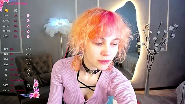 Snapshot of Awawrin chatting on 11/20/25, 02:28 Awawrin online show from 11/20/25, 02:28