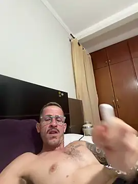 Snapshot of Lucasjandre chatting on 05/15/26, 11:56 Lucasjandre online show from 05/15/26, 11:56