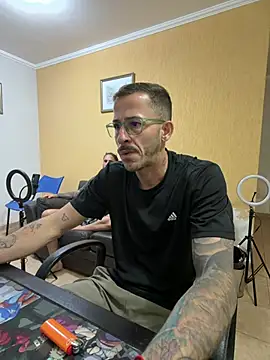 Snapshot of Lucasjandre chatting on 06/22/26, 12:45 Lucasjandre online show from 06/22/26, 12:45