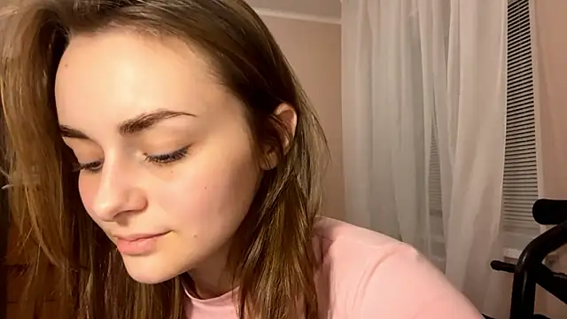 Snapshot of GeralynChiszar chatting on 03/13/26, 09:10 GeralynChiszar online show from 03/13/26, 09:10