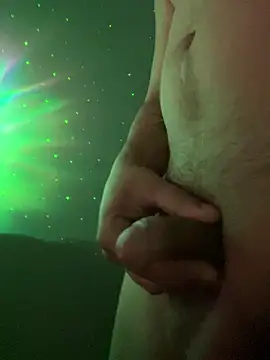 Snapshot of Aronxl chatting on 12/03/25, 04:09 Aronxl online show from 12/03/25, 04:09