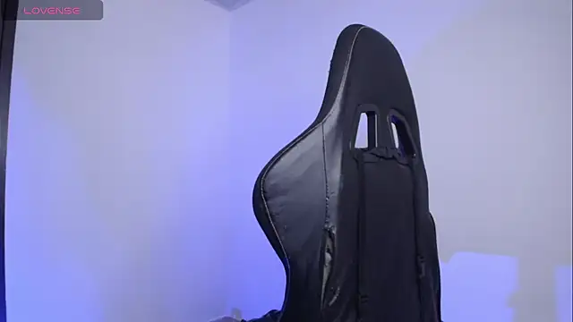 Millie bobby online show from 12/02/25, 04:13