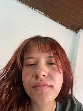 natadecomer online show from 11/11/25, 04:40