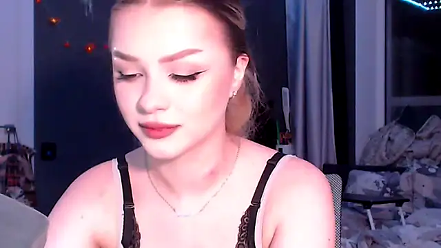 MissVelour online show from 11/13/25, 04:06