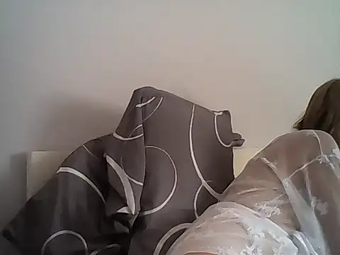 MelleEloa online show from 06/08/26, 01:22
