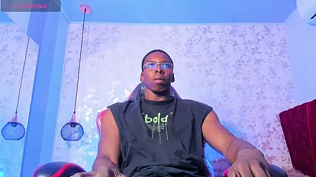 Snapshot of mike_aly chatting on 11/27/25, 12:40 mike aly online show from 11/27/25, 12:40