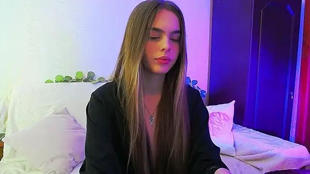 AlicaLOVEalisa777 online show from 12/20/25, 12:23