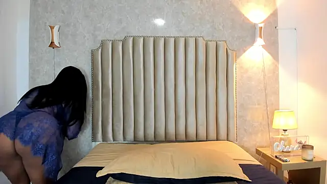 ArissDeLuna online show from 11/28/25, 12:46