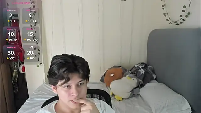 Felix kitty online show from 03/10/26, 07:19