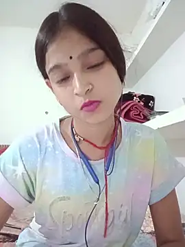 Snapshot of Mohnicute chatting on 05/20/26, 10:49 Mohnicute online show from 05/20/26, 10:49