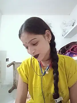 Mohnicute online show from 07/05/26, 06:37