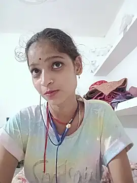 Mohnicute online show from 07/15/26, 06:46