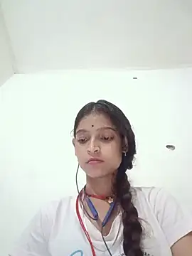 Mohnicute online show from 07/21/26, 06:10